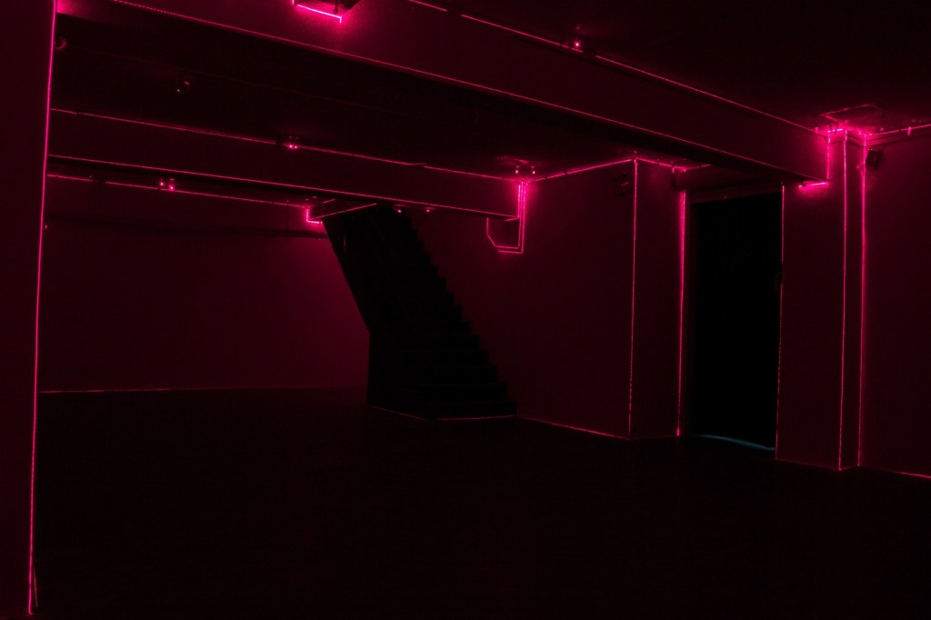 暗不暗——记Peter Vink的艺术