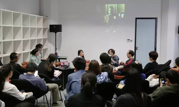 从《王牌特工》说起：从媒介控制到人口控制